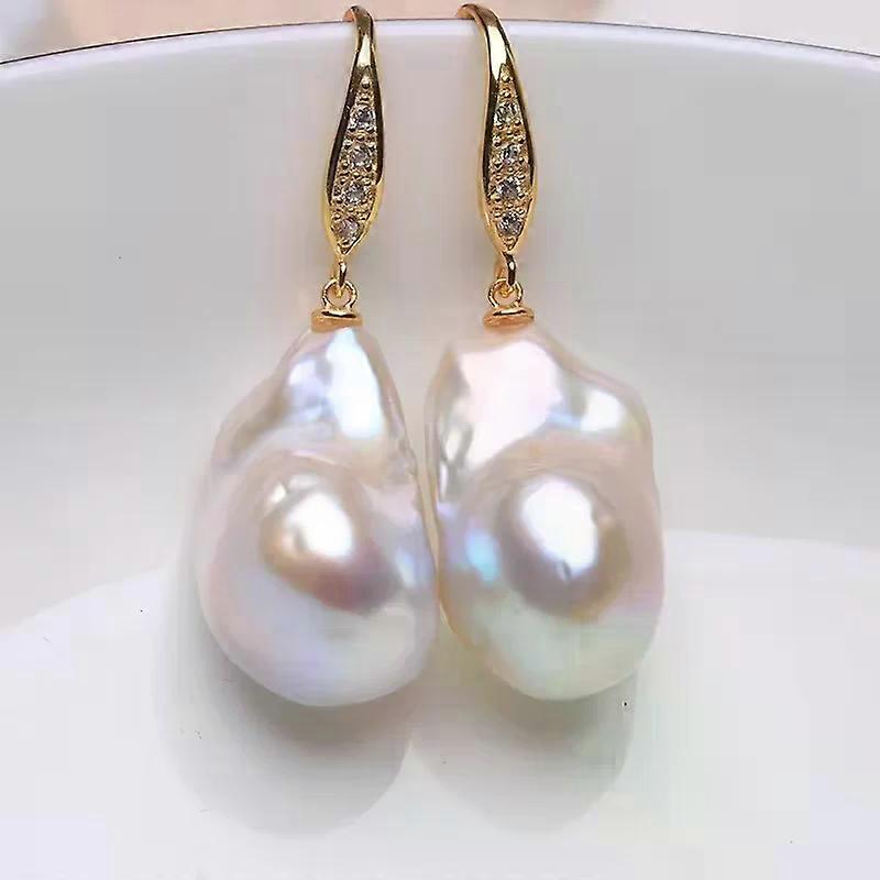 Retro High End White Baroque Pearl Earrings