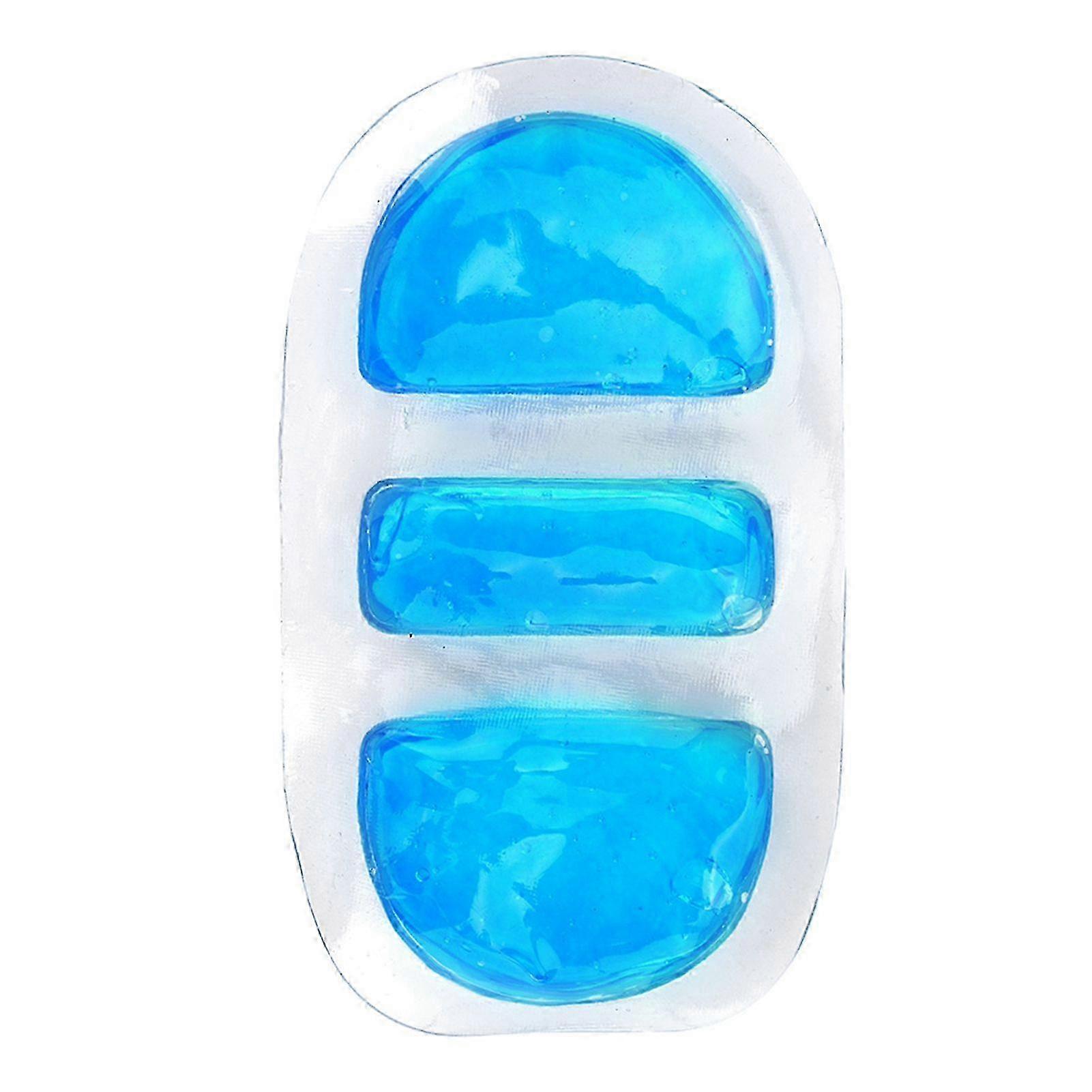 Cold ice pack for the nose