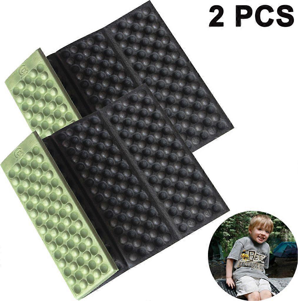 2 foldable thermal cushions, stadium cushions.