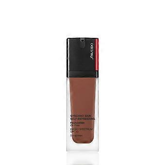 Fond de teint liquide auto-rafraîchissant Shiseido Synchro Skin 540 Acajou SPF 30 30 ml