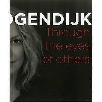 Gennem andres øjne se jeg mig