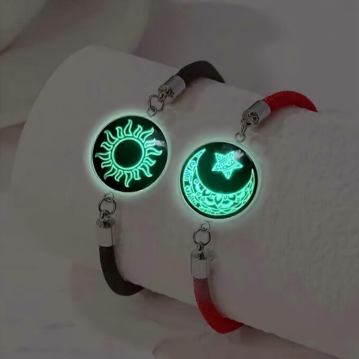 Conjunto de 2 pulseiras de casal com pingente de Sol e Lua, em aço inoxidável com caixa de presente luminosa para ele/ela, resistentes ao suor, com cores que não desbotam, compatíveis com XINGX.