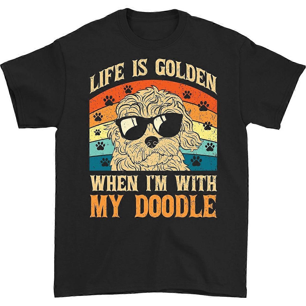 החיים זהובים כשאני עם חולצת השרבוט שלי, מתנה של אמא מאמא של הבעלים של הכלב