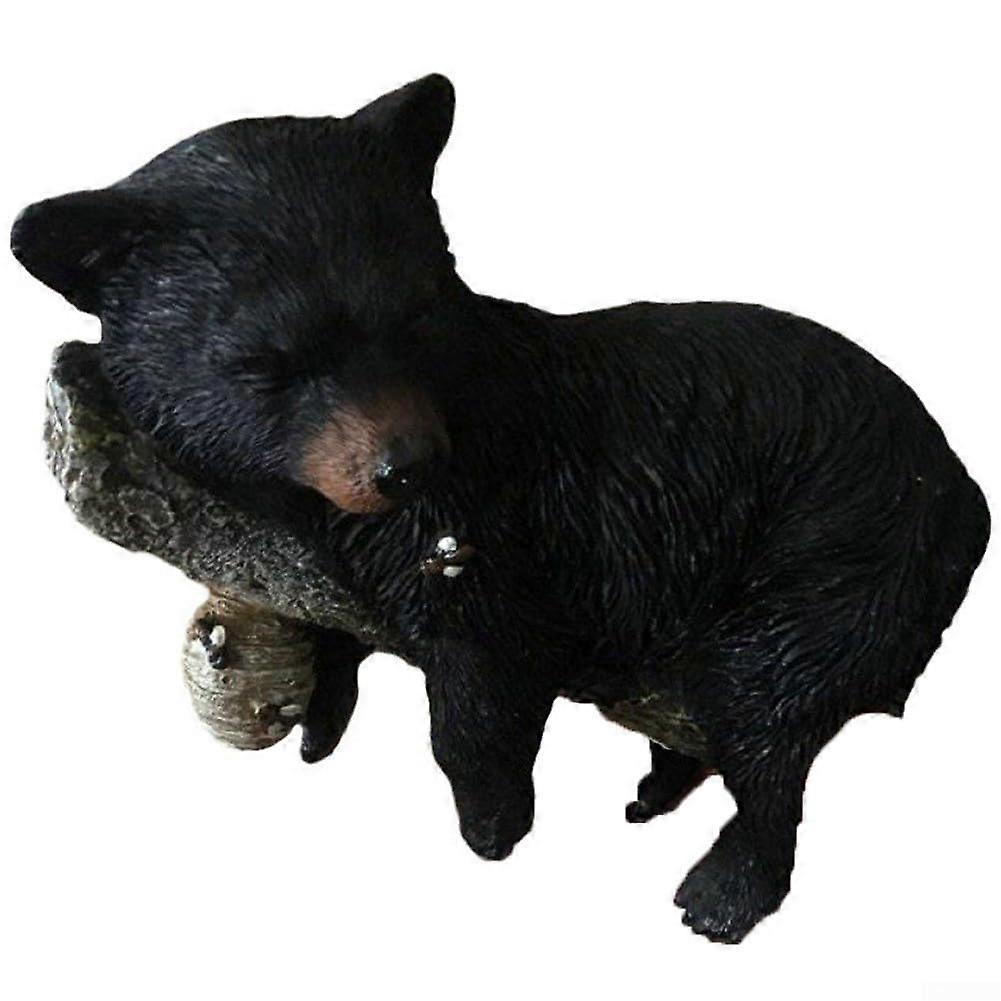 Resin bear for outdoor areas, captivating design for the garden