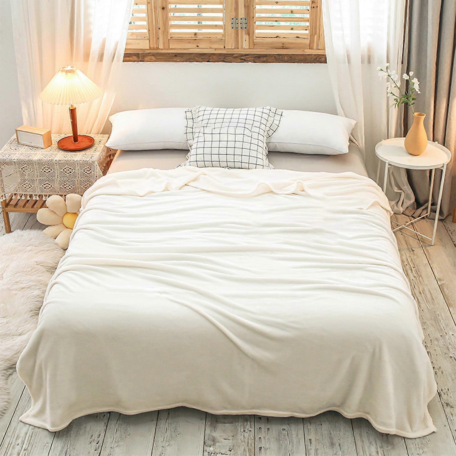 Gspmory Coral Fleece Single Bed Blanket,Thermal Blanket, Breathable Bed Blanket Twin Size, Soft Twin Blanket, All Season Cotton Blanket up to 65% Off