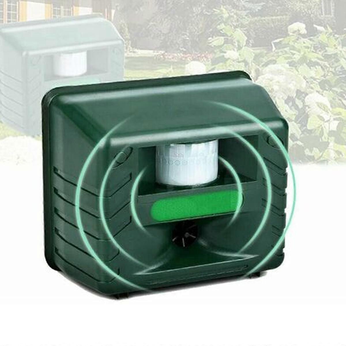 Solar-Powered Ultrasonic Pest Repeller Triple-Scan Motion Sensor