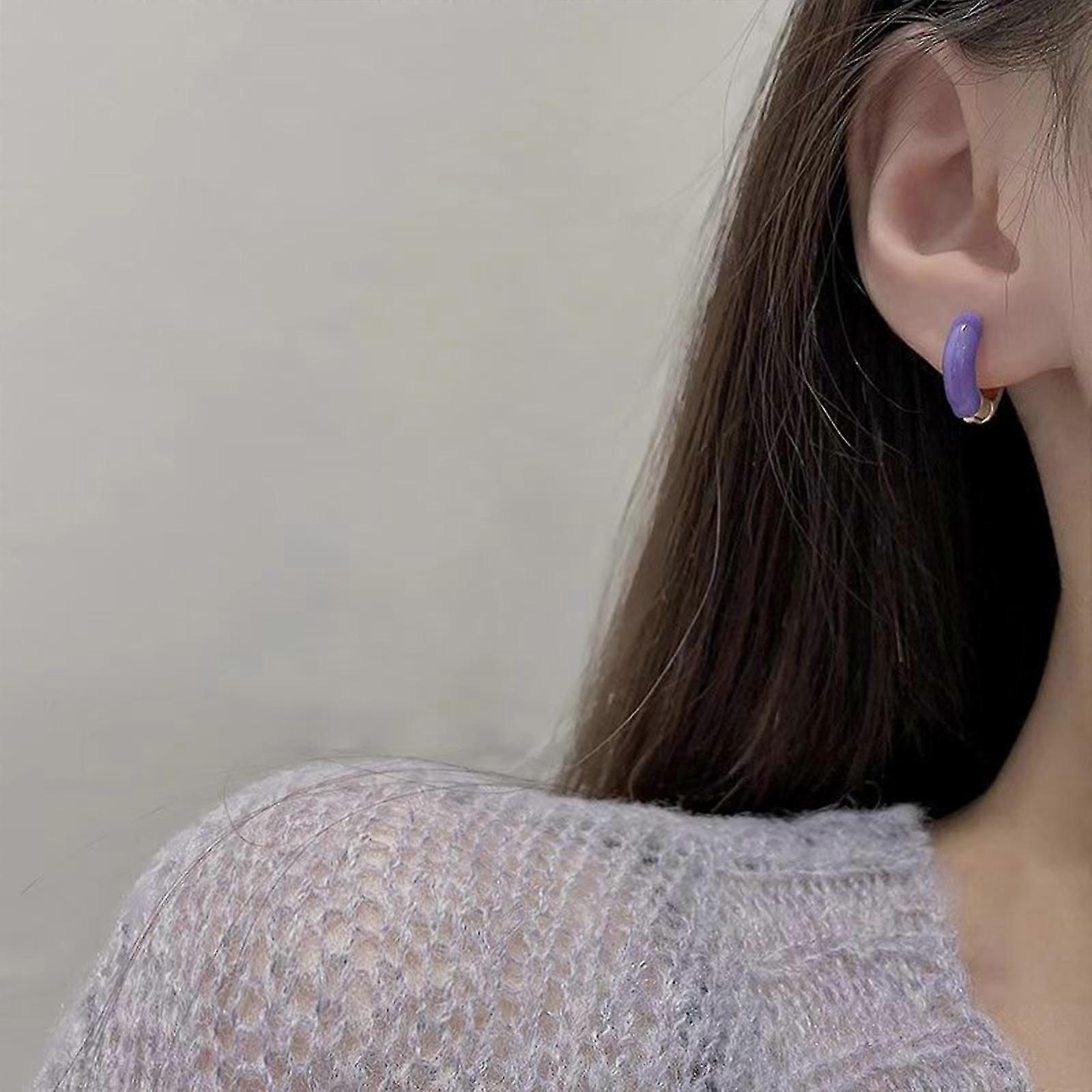 女性のための小さなゴールドフープイヤリング、軽量ハギーイヤリング、低刺激性エナメルイヤリング、女の子のためのギフト