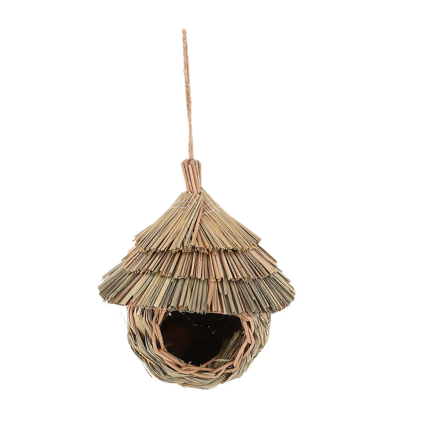 Stylish Weatherproof Nesting Spot for Garden and Balcony
An Inviting Design for and by Birds
