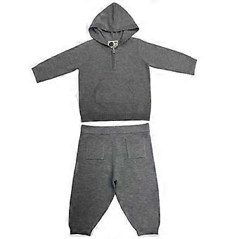Fint grønt baby strikket pyjamassæt