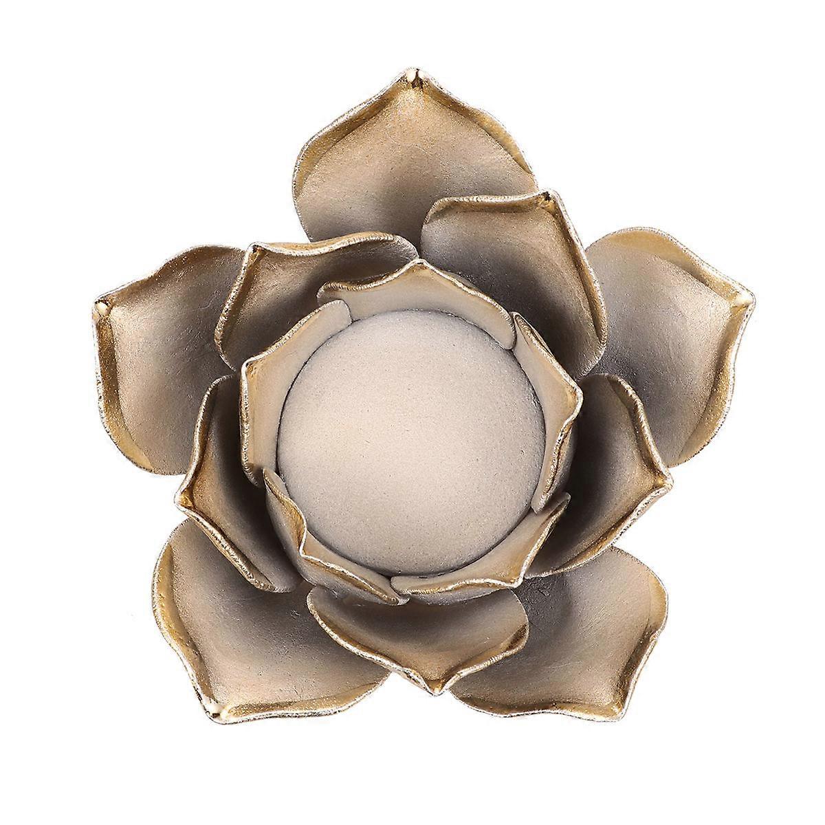 Golden Iron Candle Holder with Structure for Decoration Wonderful Centerpiece for Parties and Weddings 1pc