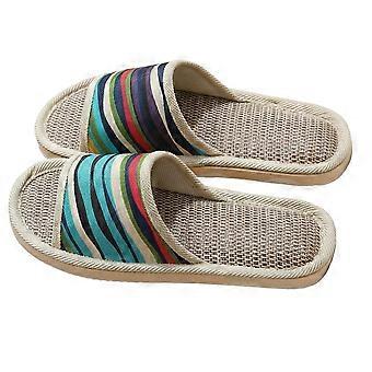 Slippers met een veelzijdig, ademend ontwerp, geschikt om het hele jaar door te dragen en houden je voeten fris.