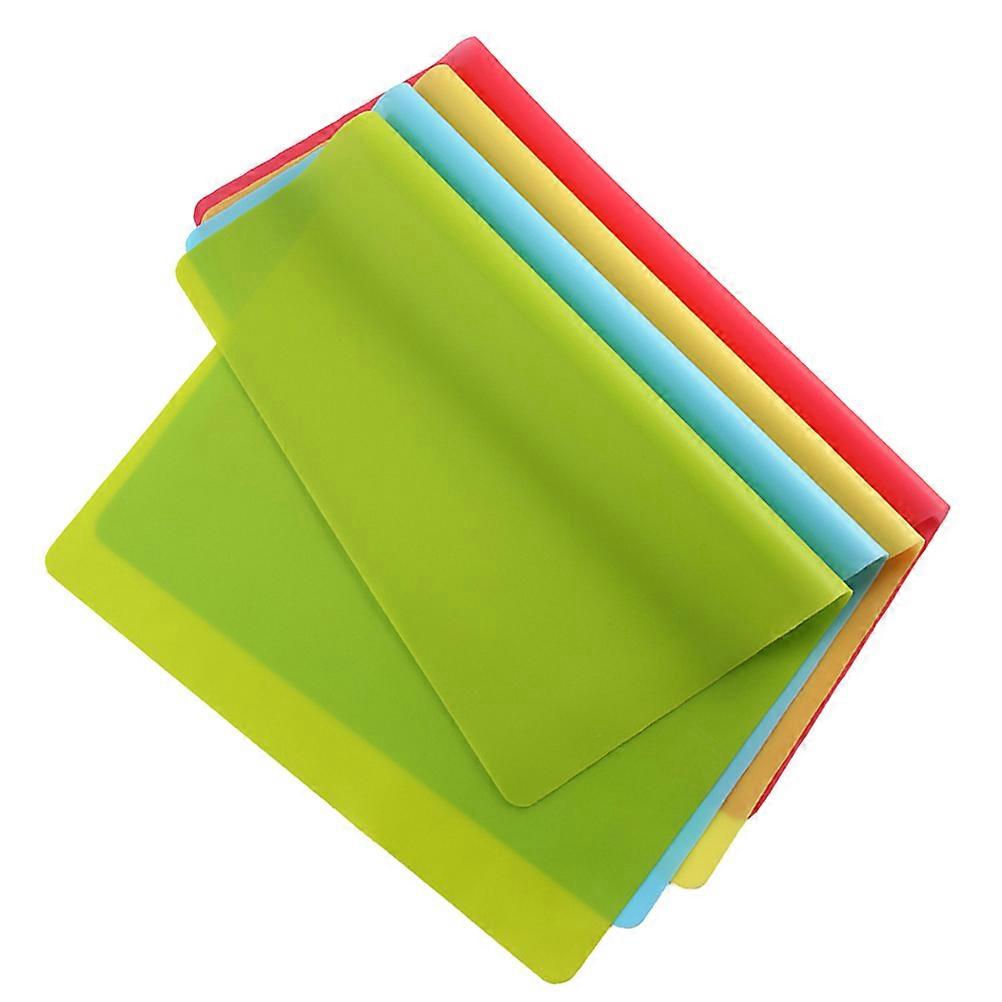 Multifunctional Silicone Insulation Mats Anti-Scalding Pad Daily Home Use Red Color 40 x 30 x 0.75cm 4Pcs