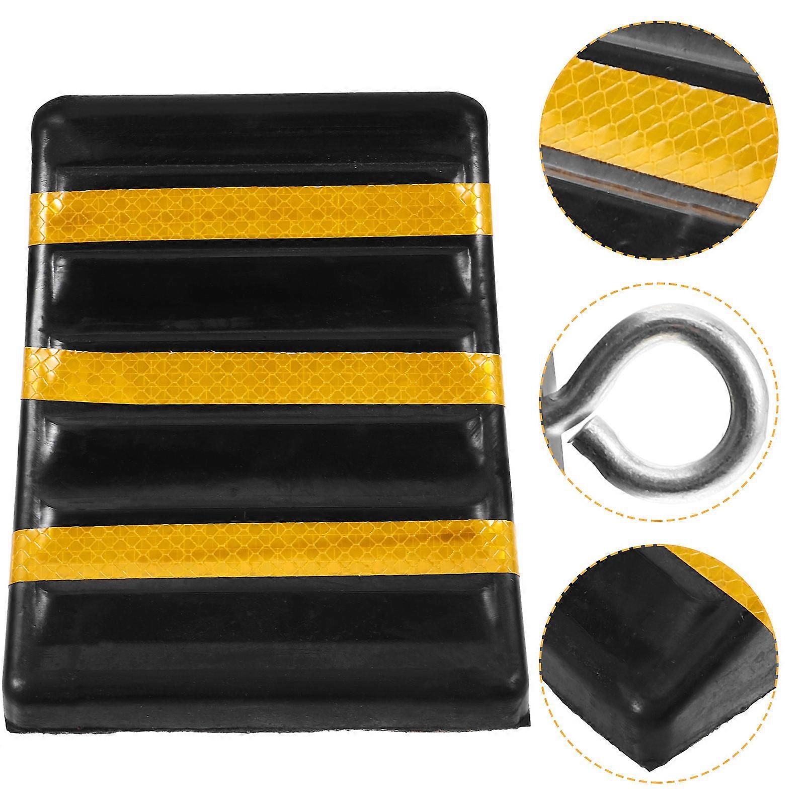 Trailer Tire Blocks Stabilize Wheel For Loading/Unloading Goods 17.00X15.00X11.00CM 1Pcs