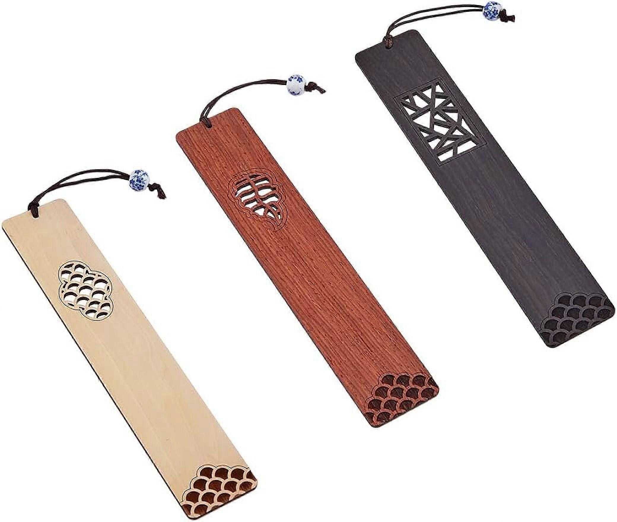 3Style Hollow Out Wood Bookmark with Carved Unique Retro Style Readers Bookmarks for Friends and Family Reading