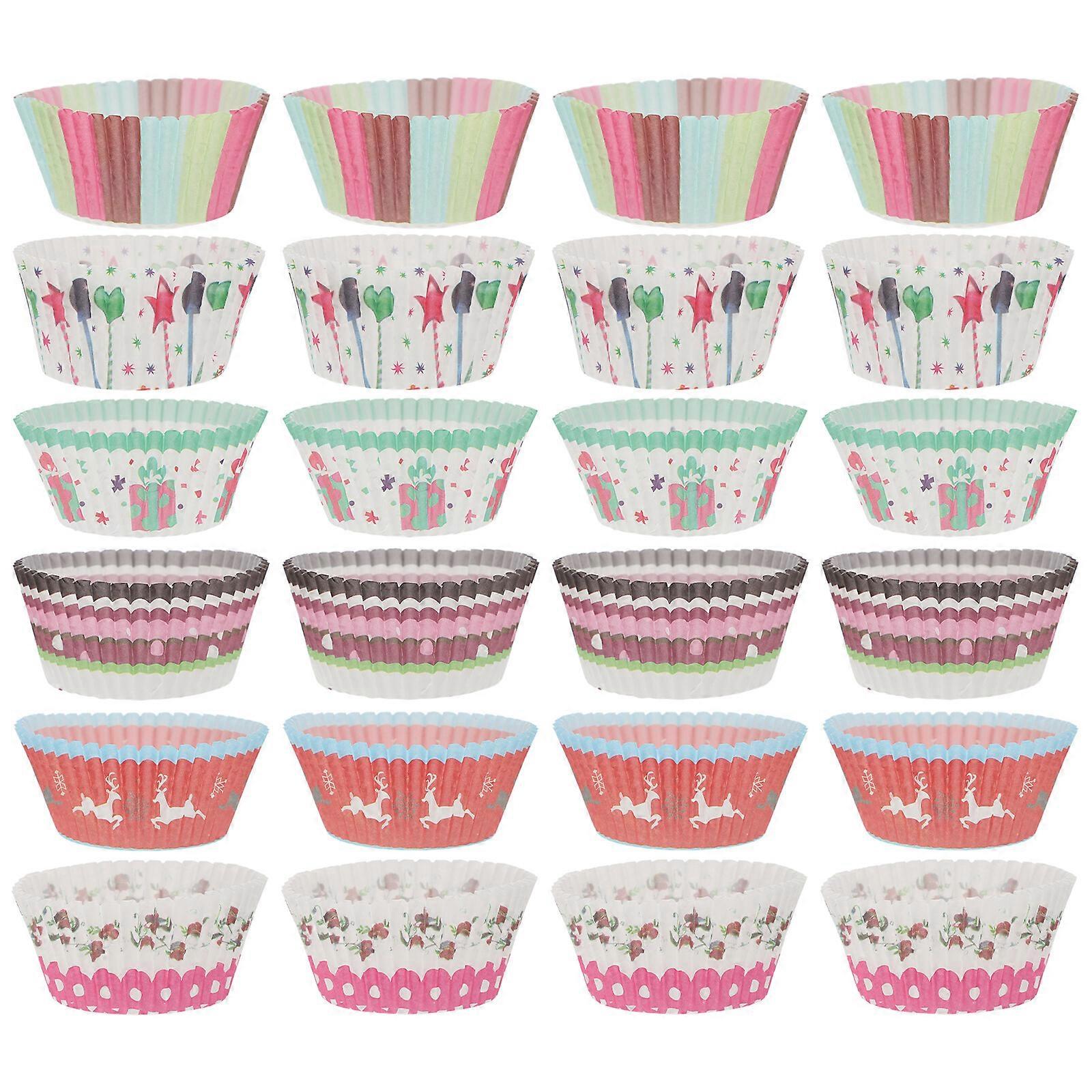 600Pcs Christmas Patterns Muffin Cake Baking Cups Oilproof Cake Liners (Assorted Color)