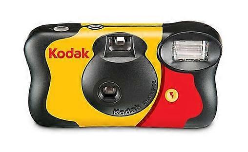 Kodak Funsaver Flash Disposable Camera, Colour Film And Flash, 27 Photos, Iso 400
