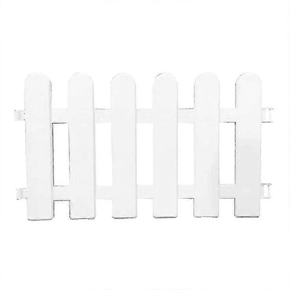 4-Piece Plastic Yard Fence  Garden & Landscape Decoration