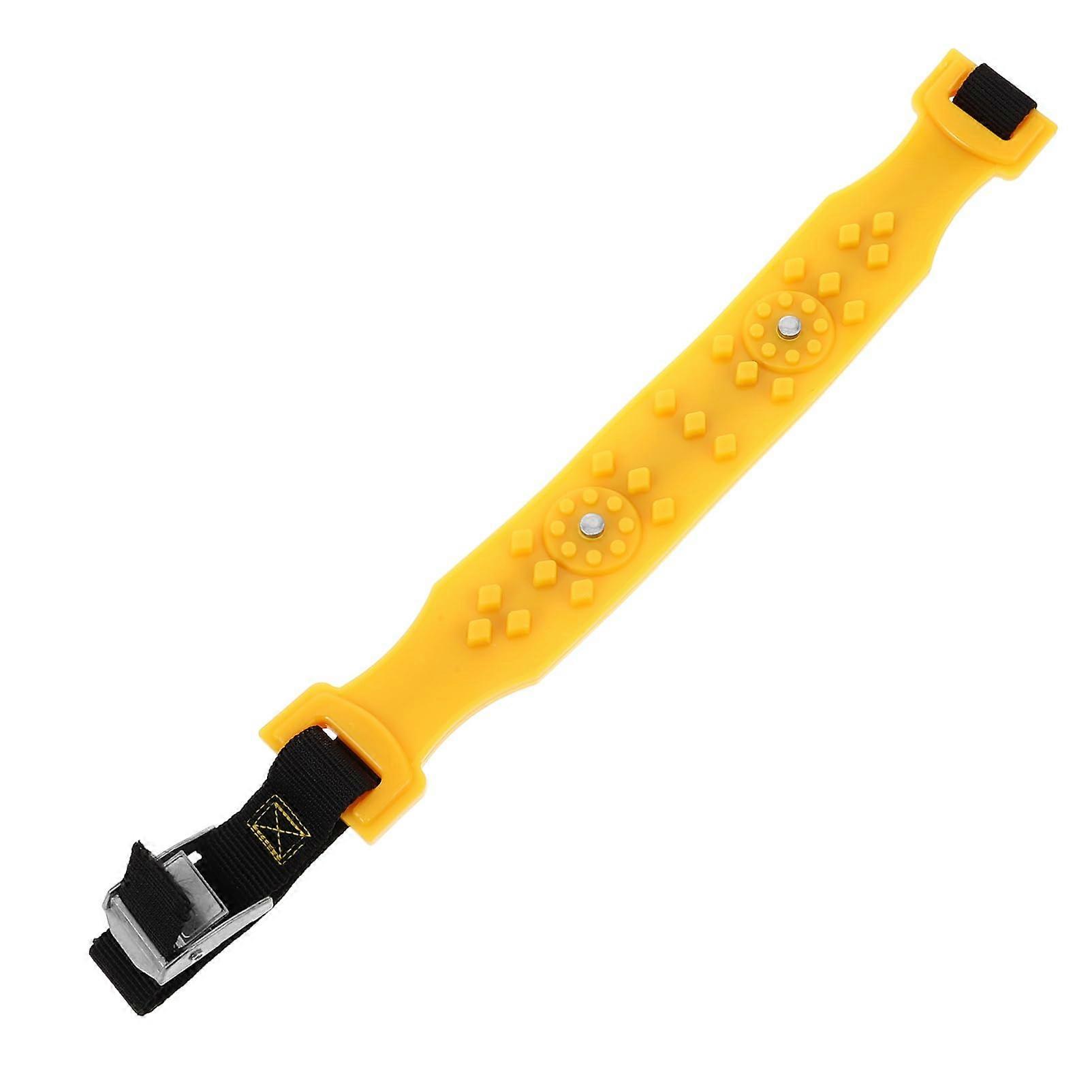 Emergency Slip Tire Chains Adjustable Snow Chains for Cars SUVs Pickup Trucks Traction Aid for Snow and Mud Durable Construction Optimal Grip