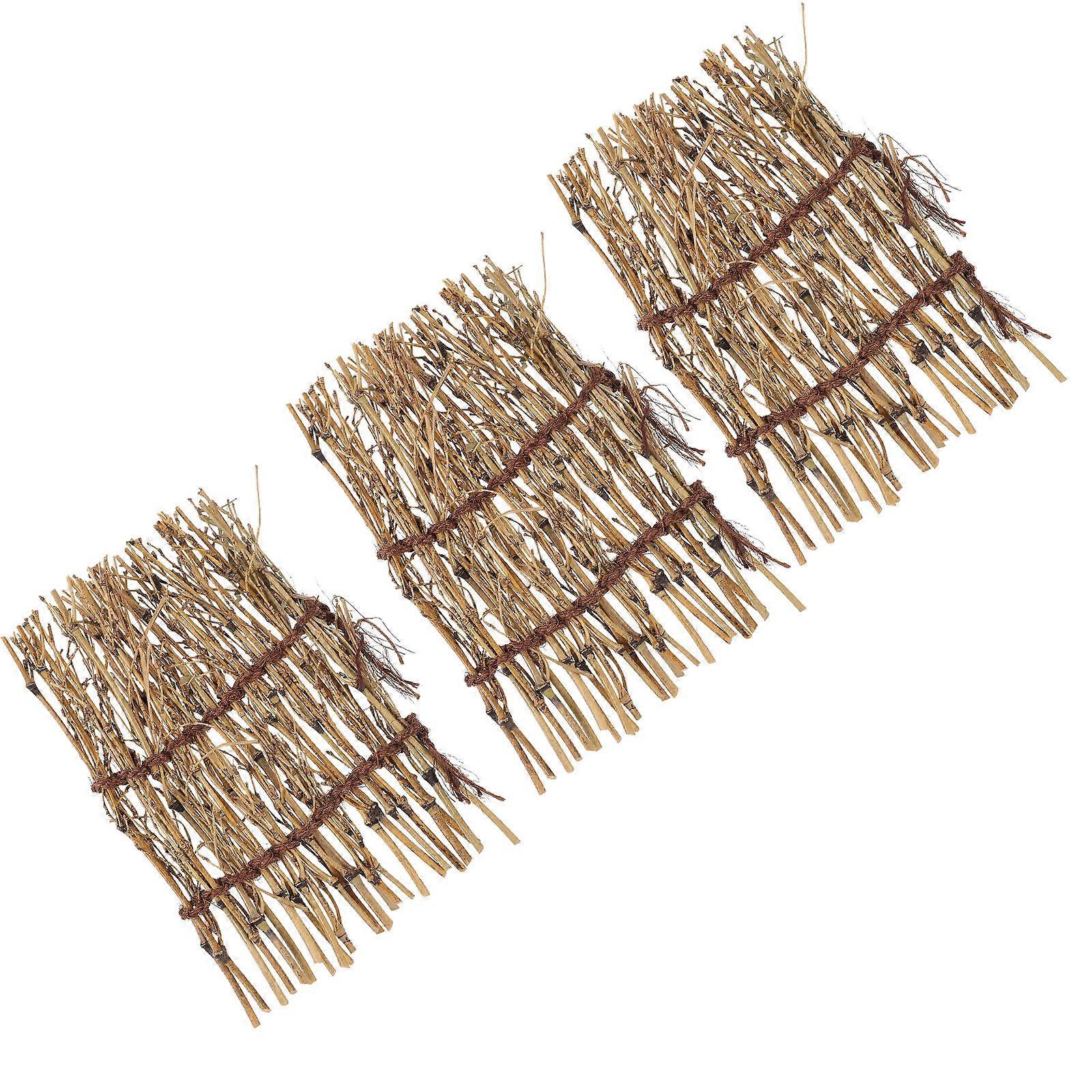 3Pcs Mini Bamboo Fence Japanese Decoration for Sashimi Serving and Backdrop Ornament