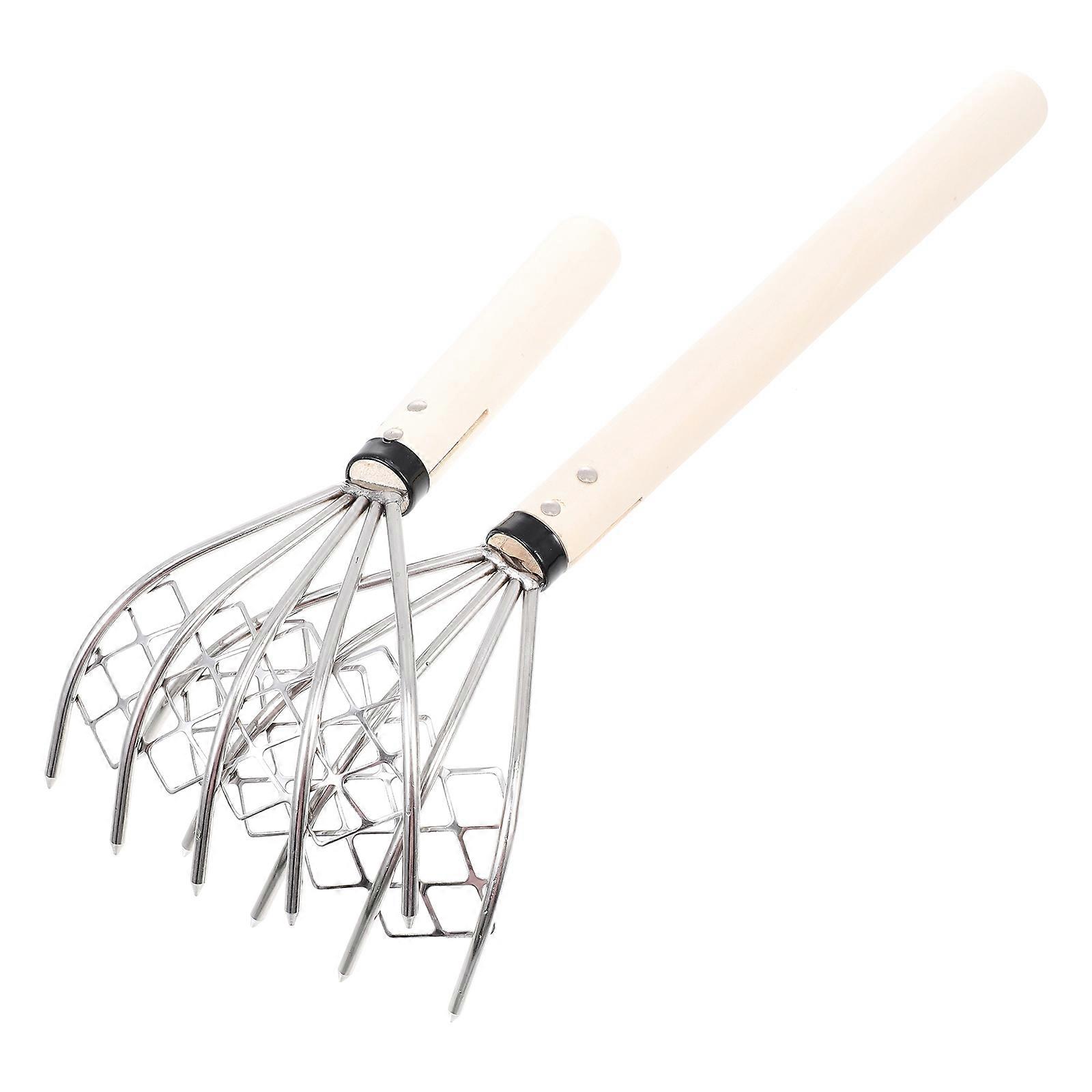 Handy Small Rake for Sand Digging, Combining Durability and Ease of Use