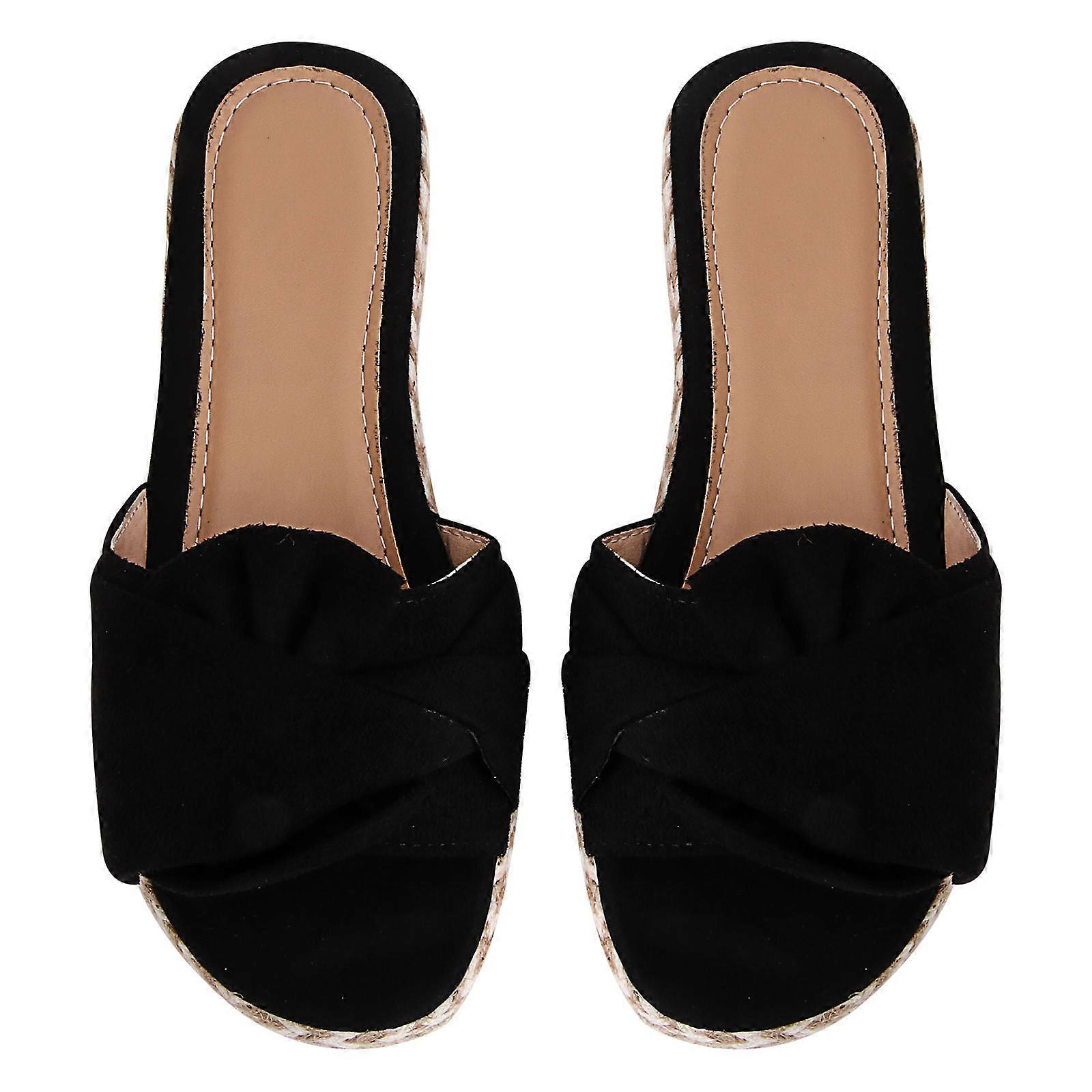 Stylish Platform Sandals with Durable and Practical Construction