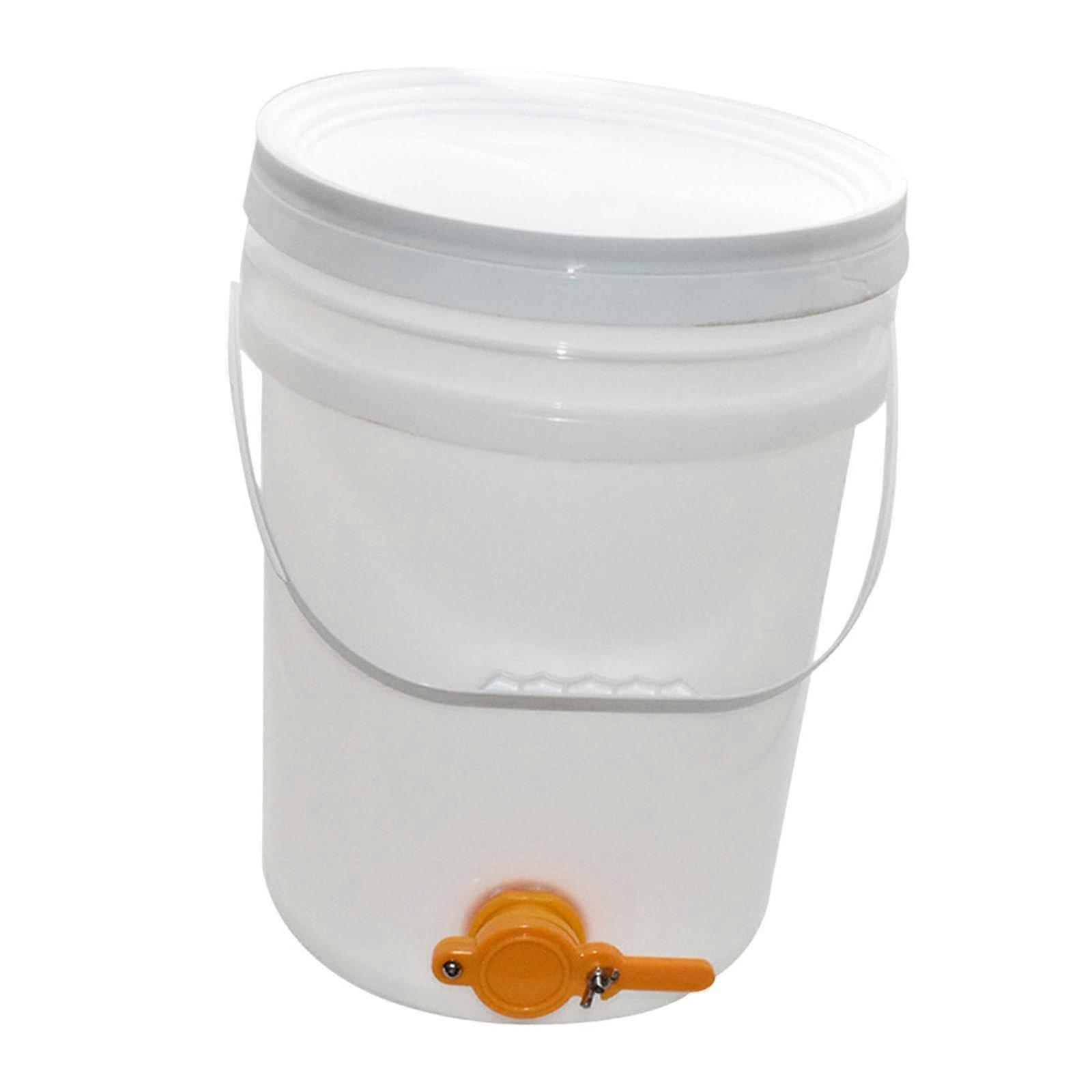 Honey Bucket Beekeeping, 15 L Honey Filling Bin With Tap,  White, Easy To Clean Settling Tank, With Orange Faucet
