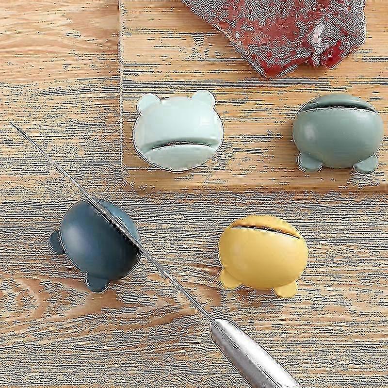 Frog-Themed Manual Kitchen Sharpener