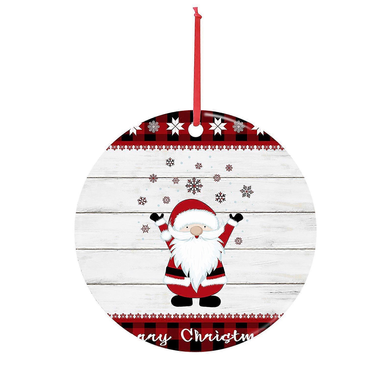 تخصيص الزينة على شكل الحلي المعلقة لتزيين عيد الميلاد