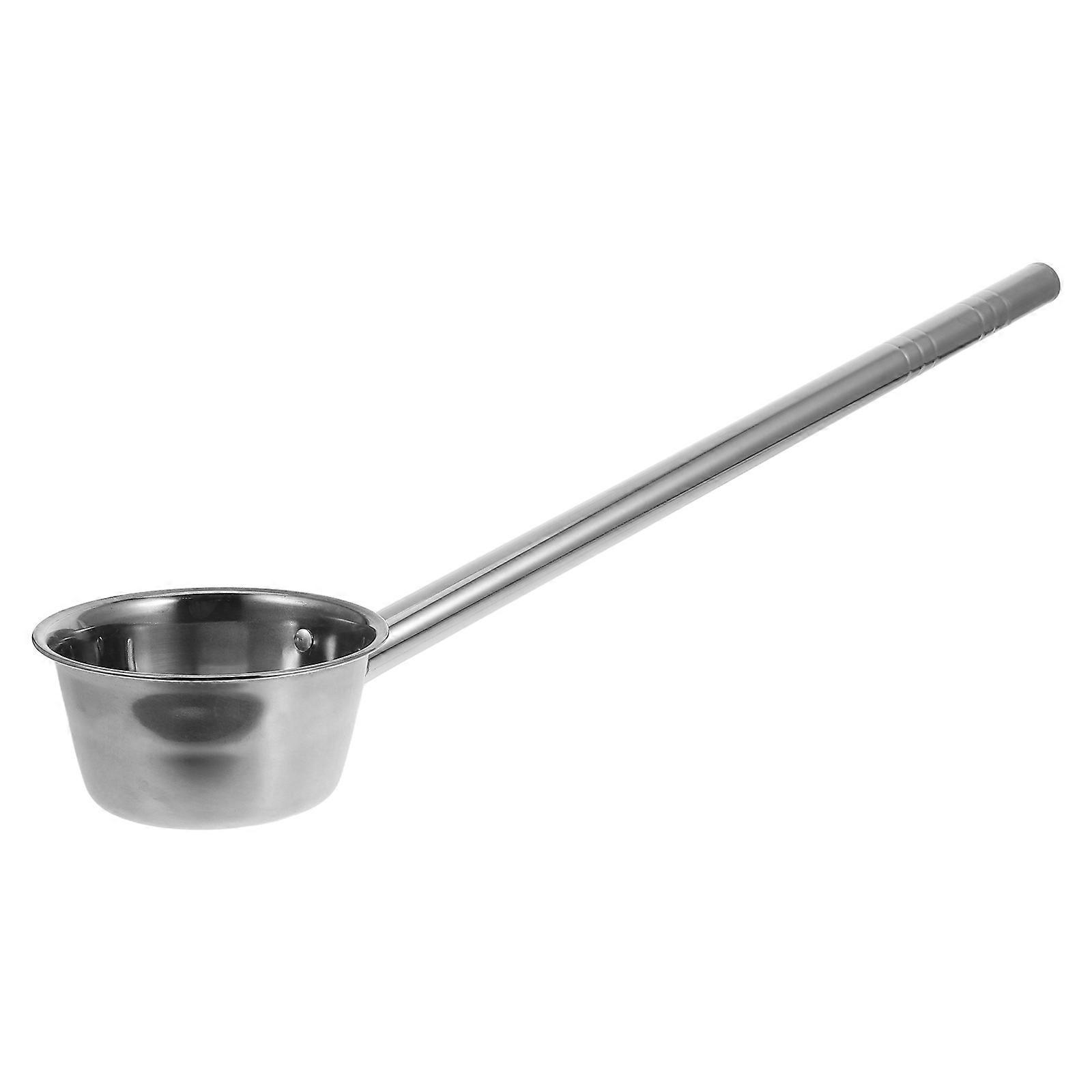 Stainless Steel Water Ladle with Extended Handle, Large Capacity Scoop for Soup, Sauces, Bath, and Garden Use, Kitchen and Camping Utensil