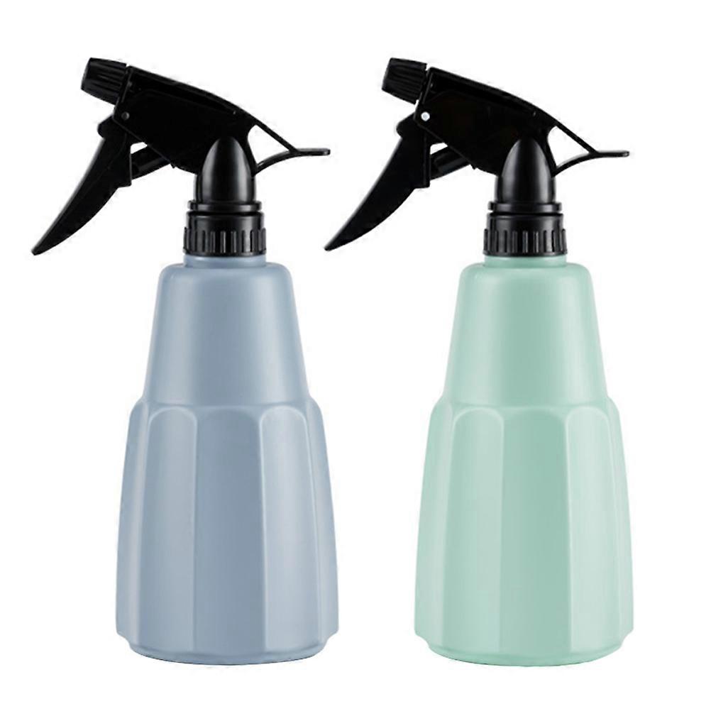 Here's a well structured product description and key features summary for the **"2pcs Gardening Spray Bottle Durable Watering Can With Elegant Design