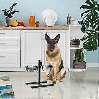 Feeding station for dogs can be raised and lowered