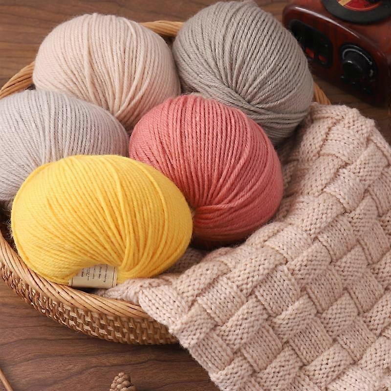 100% Highland Wool Yarn - Heavenly Soft and Perfect for Knitting and Crocheting