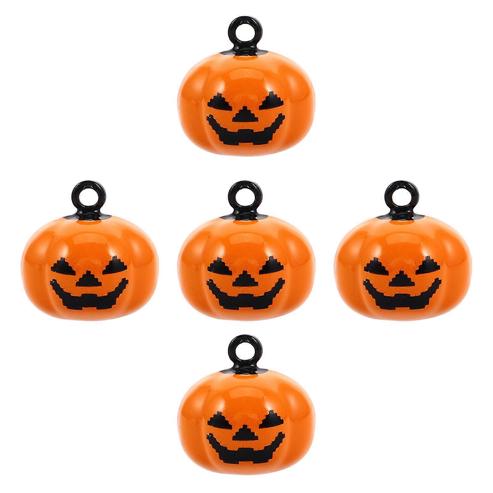 Talismane pentru zgardă pentru animale de companie Design de desene animate Clopote în formă de dovleac Decorațiuni de Halloween Material de cupru 5Buc