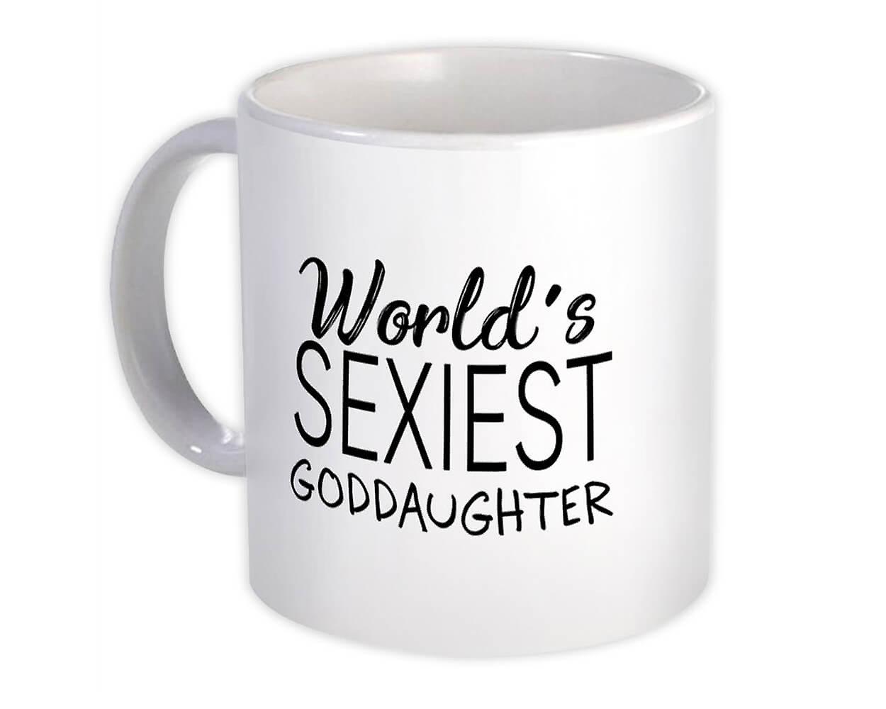 Lahjamuki: Maailmojen seksikkäin GODDAUGHTER-perhe