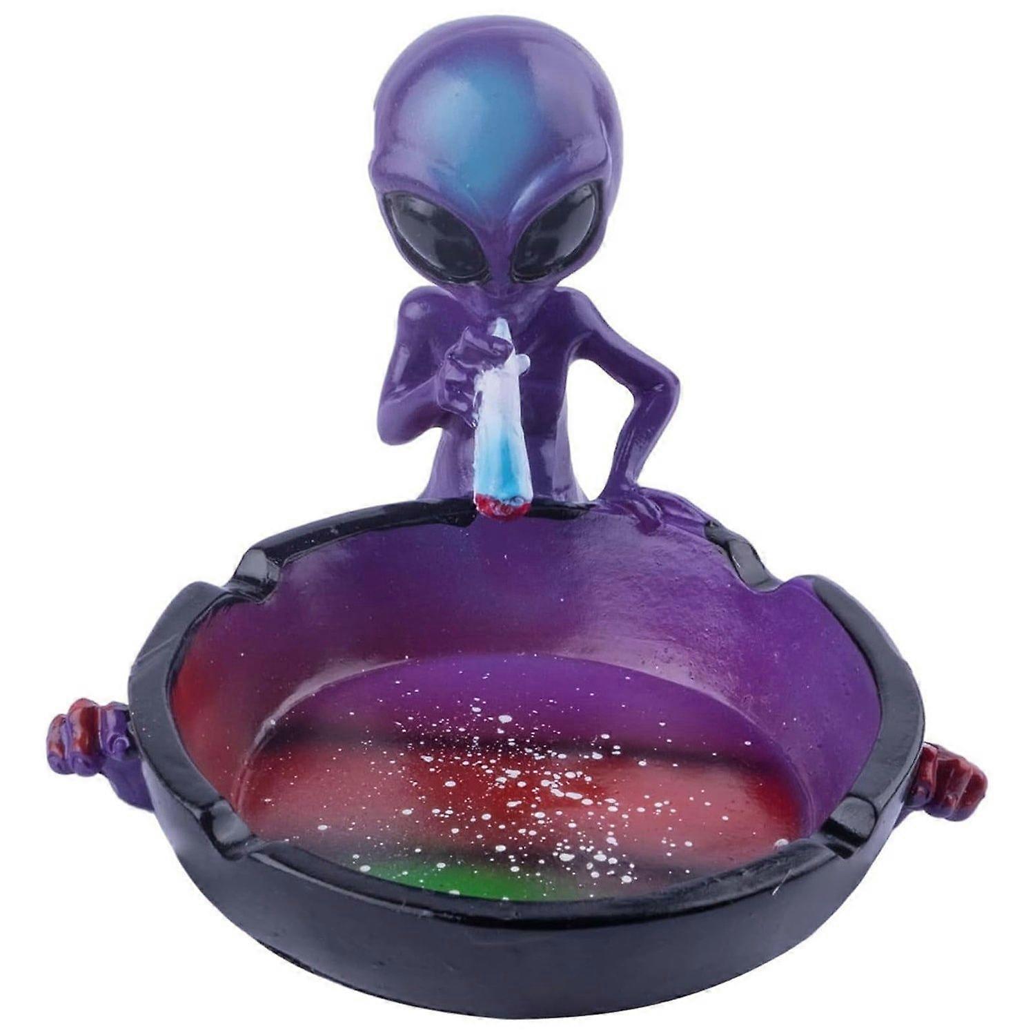Unique Design From Outer Space, Creative Alien Ashtray Brings Mystery And Fun To Your Space