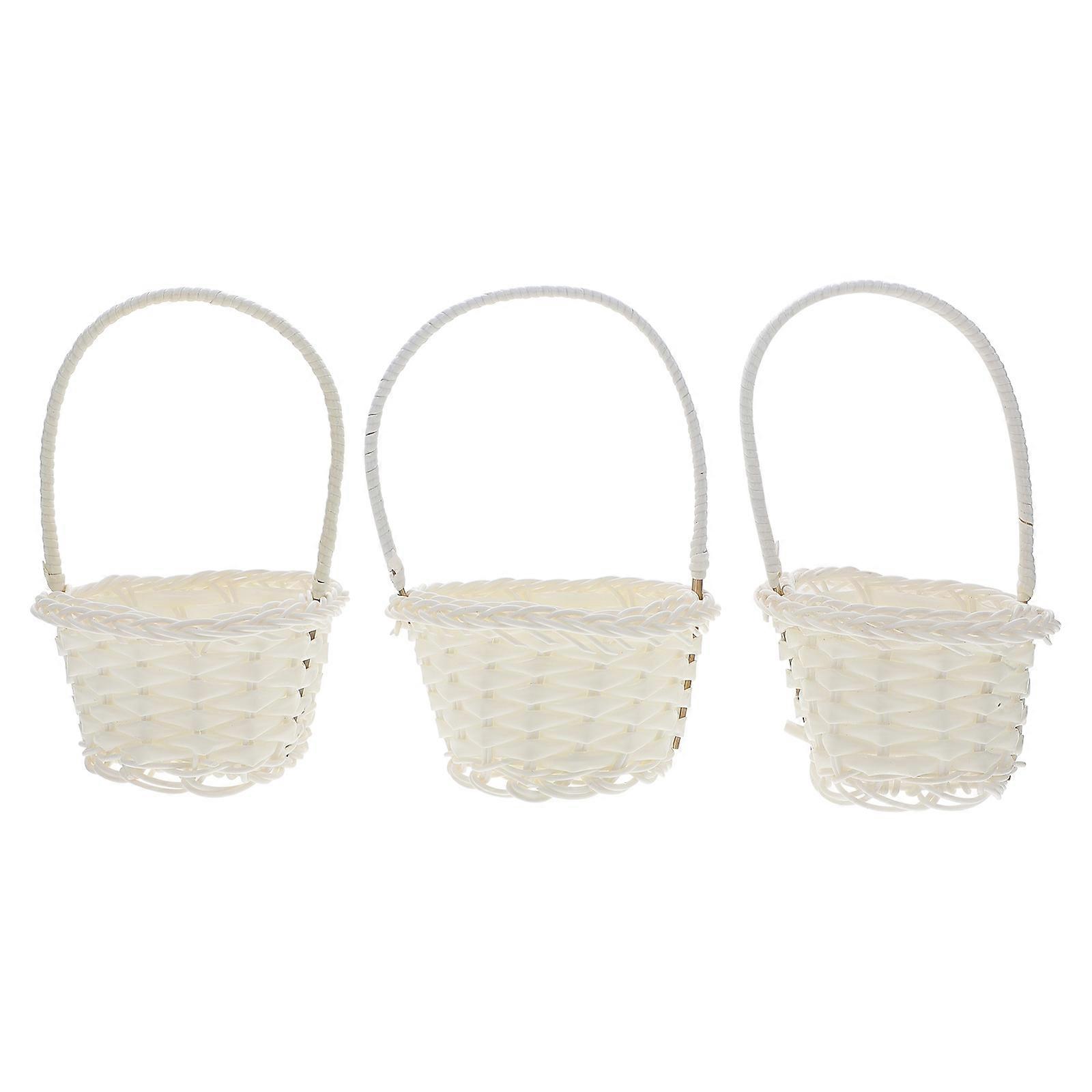 Functional Hand-Woven Basket Combining Style and Strength for Daily Use