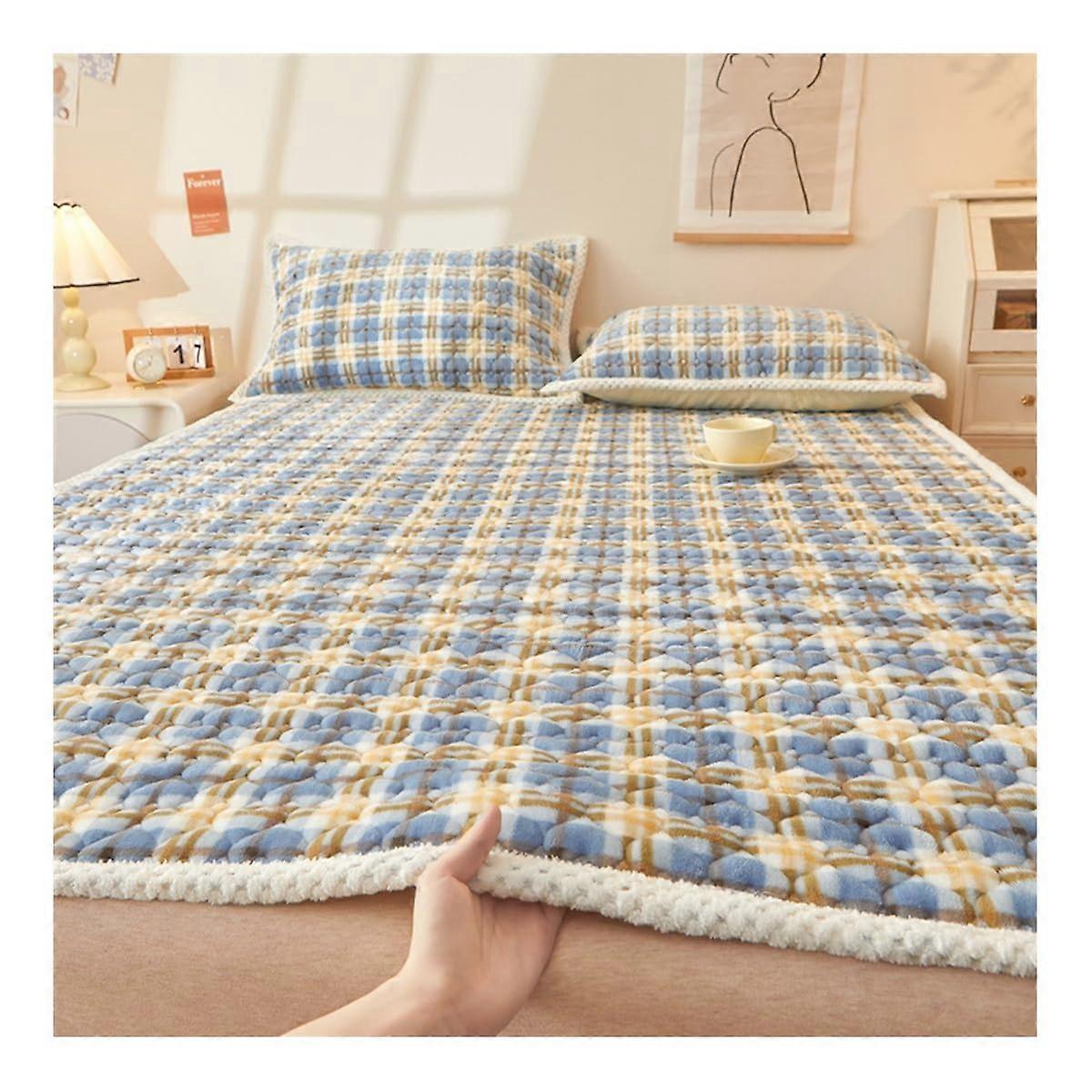 Milk Velvet Warm Mattress Topper Queen Size with Elastic Straps, Breathable NonSlip Design