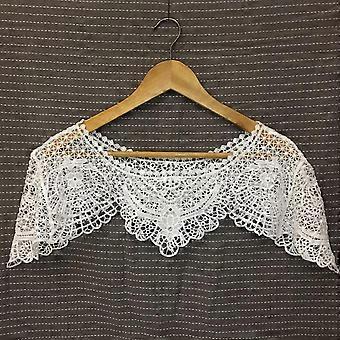Ärmelloser Sommerschal aus Spitze von MUMQAQ, leicht, atmungsaktiv, modisch, vielseitig und elegant – ein vielseitiges Accessoire für Damen.