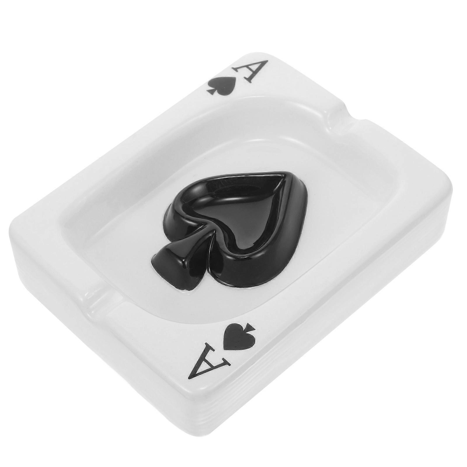 Practical Poker Ash Holder For Smokers For Gift Giving Occasion In Stylish With Compact Design 2Pcs