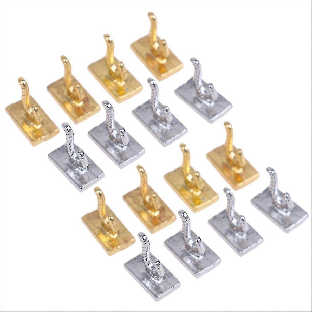 Accessories for mini treehouse models