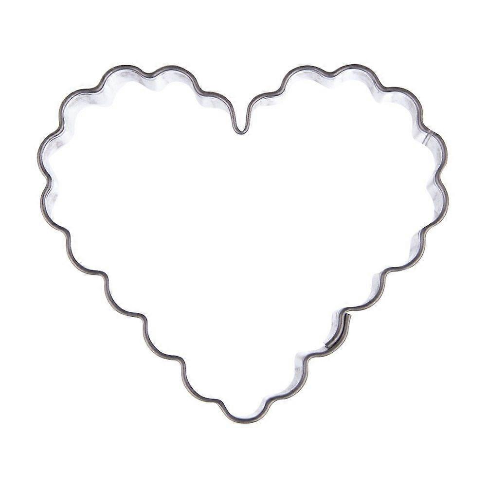 Heart-shaped stainless steel cake tin for unique cakes