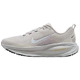 Scarpe da corsa basse Nike Vomero 18 da uomo, traspiranti e resistenti all'abrasione, ideali per lunghe distanze e sprint, colore grigio (HM6803-009)