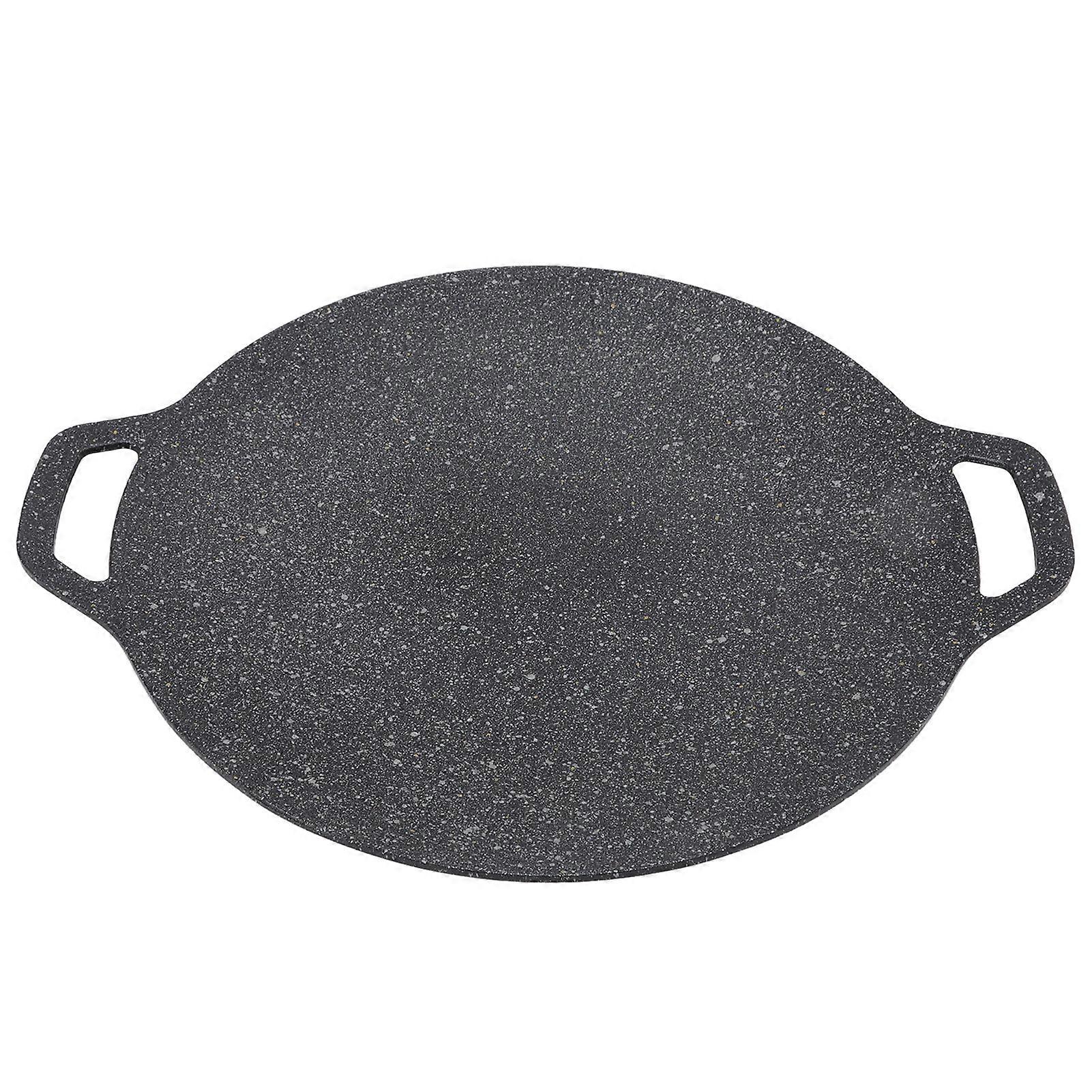 Round frying pan with handle, suitable for hiking and mountaineering