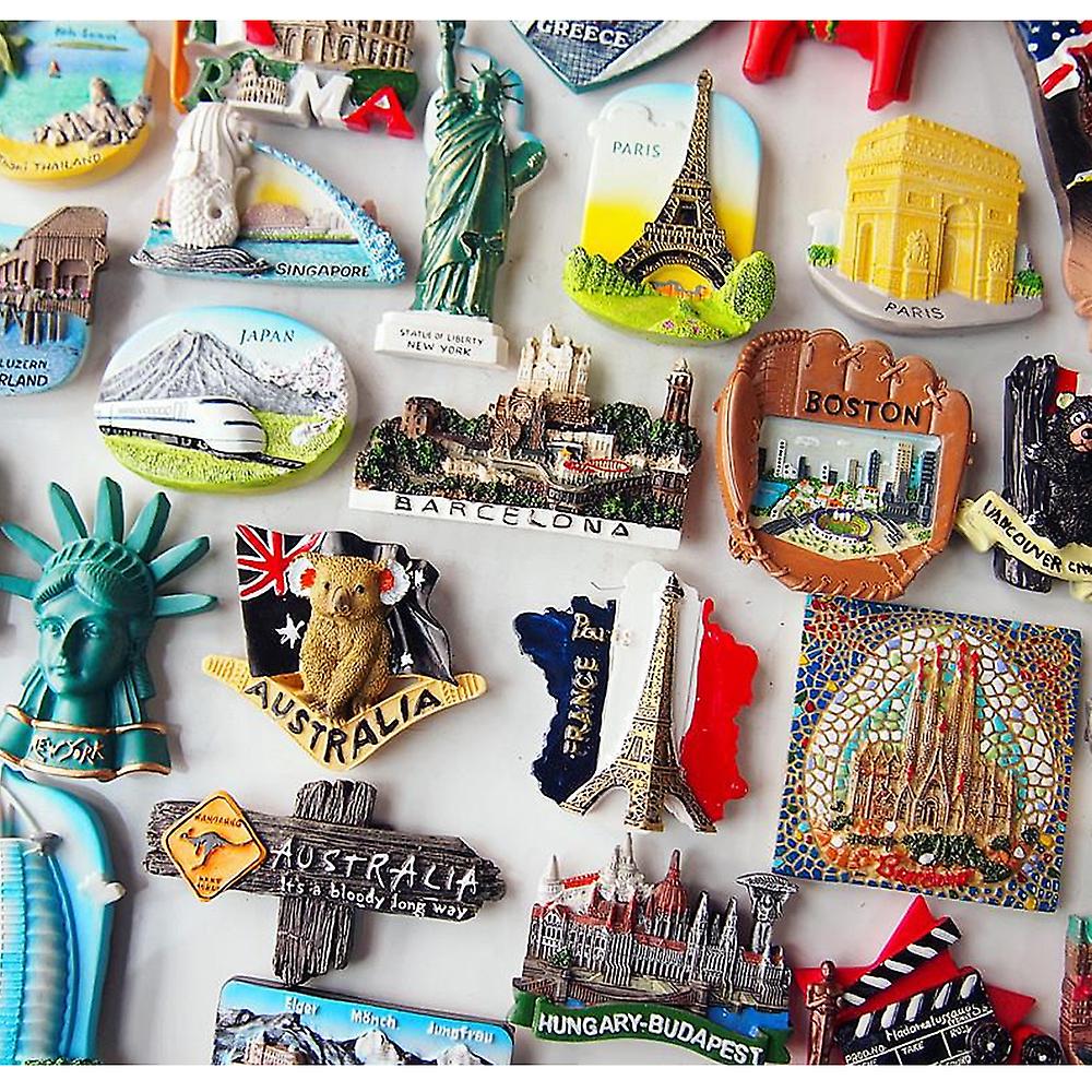 （style 43)3 Fridge Magnets from around the world