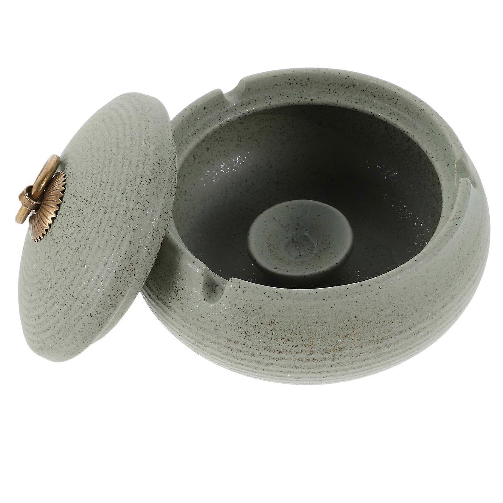 Elegant Portable Ashtray For Indoor Outdoor Use Prevents Ash From Spreading 1Pack