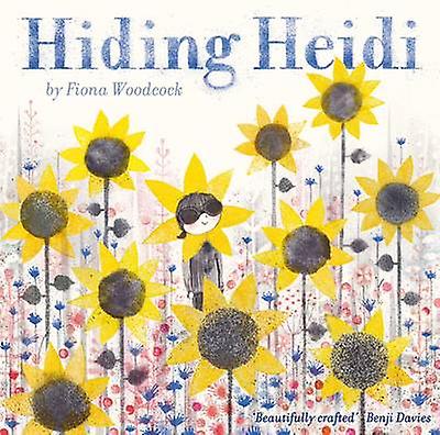 Hiding Heidi by Fiona Woodcock Paperback
