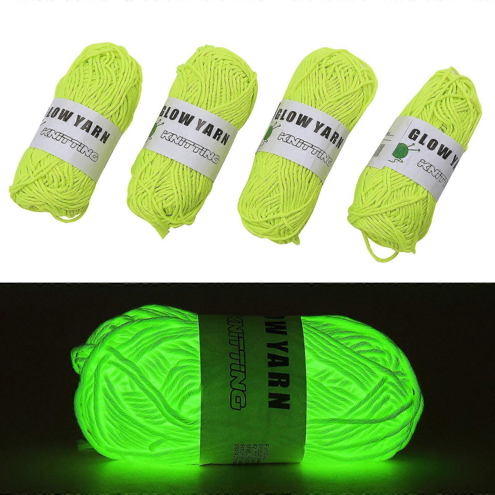 Noua strălucire funcțională a firelor în poliesterul întunecat Luminous Chunky Yarn Craft DIY