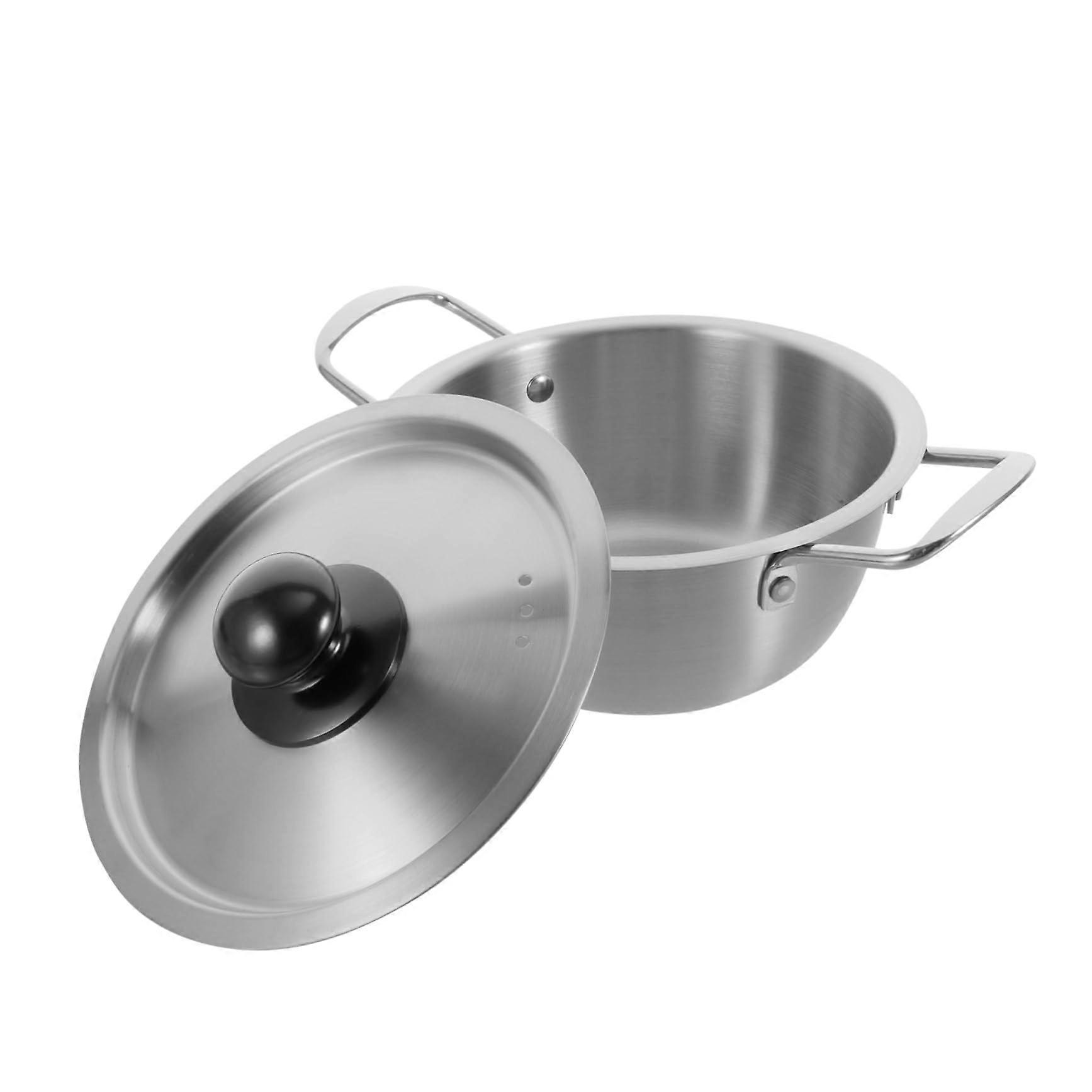 Pot with lid – Lightweight instant noodle pot for seafood and soups, even heat distribution, compact and handy for home and camping.