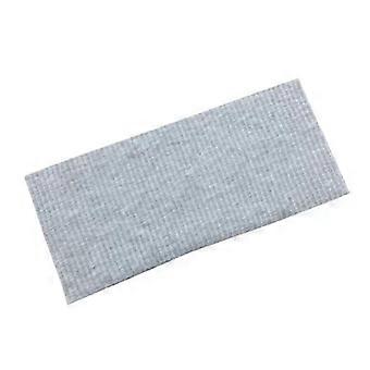 Was je gezicht en ga naar buiten voor een hardlooprondje. Zweetabsorberende hoofddoek, modieuze sportband voor dames.