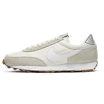 Nike Daybreak Pale Ivory Light Smoke Grey Women's CK2351-101